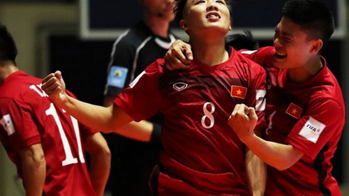 Futsal Việt Nam đã bắt bài Guatemala, U19 Singapore chê Việt Nam